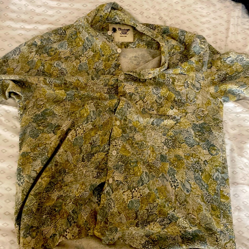 VINTAGE SILK CIRCA 1969 hawaiian polo